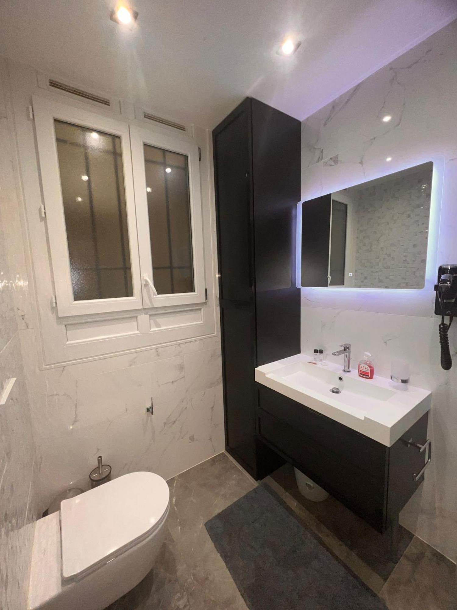 Cosy Studio Champs-Elysees - Hala Paris Exterior photo